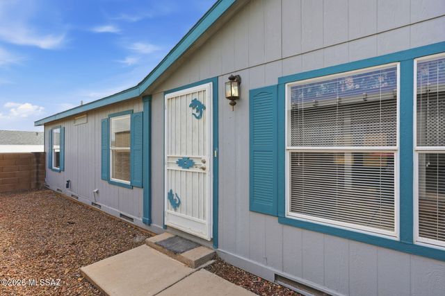 8974 N Valhalla Drive, Tucson, AZ 85743