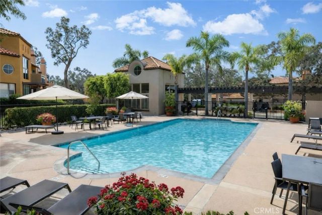 909 Muirfield Drive, Newport Beach, CA 92660
