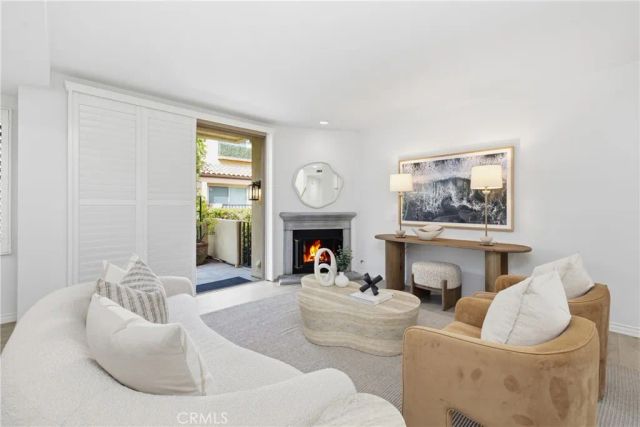 909 Muirfield Drive, Newport Beach, CA 92660