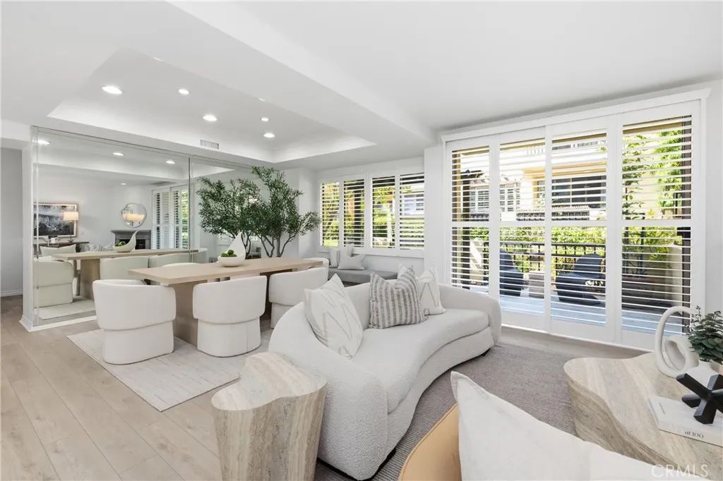 909 Muirfield Drive, Newport Beach, CA 92660