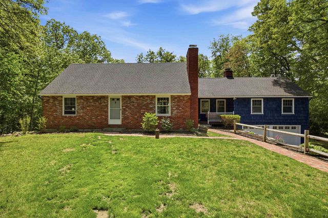 5 Pinecrest Circle, Bedford, NH 03110
