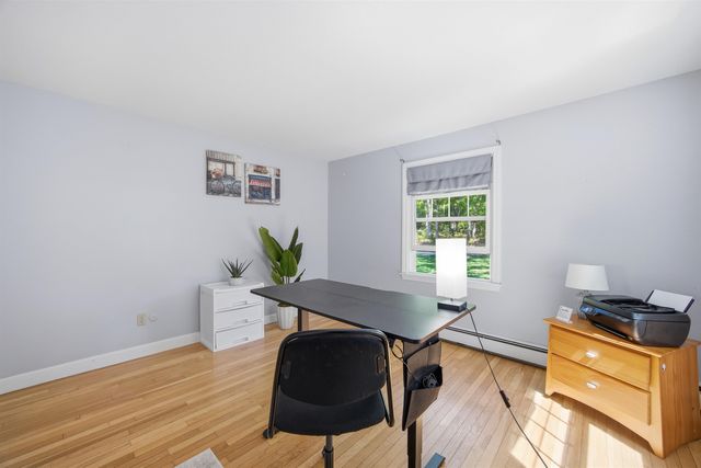 5 Pinecrest Circle, Bedford, NH 03110