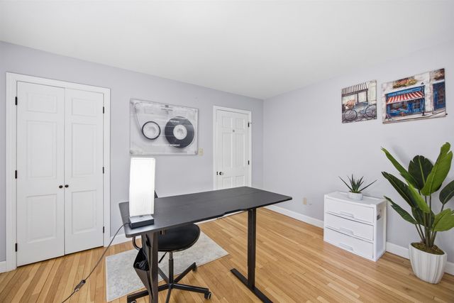 5 Pinecrest Circle, Bedford, NH 03110