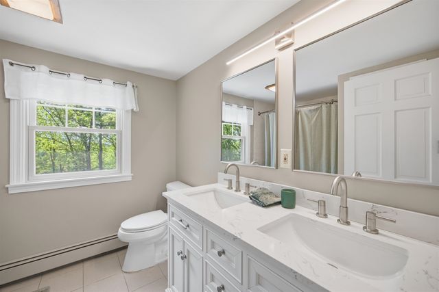 5 Pinecrest Circle, Bedford, NH 03110