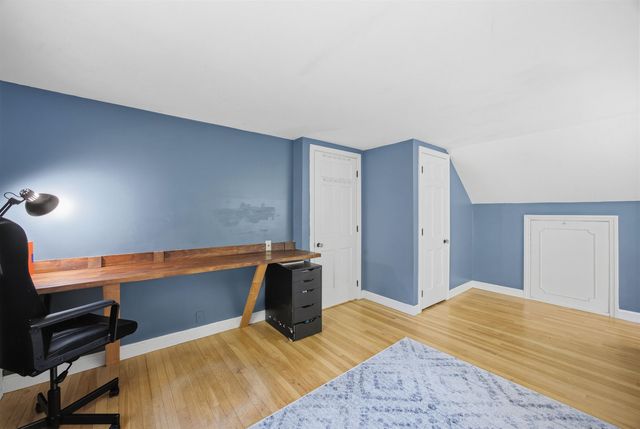 5 Pinecrest Circle, Bedford, NH 03110
