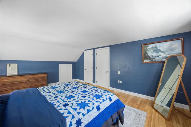 5 Pinecrest Circle, Bedford, NH 03110