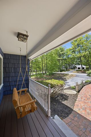 5 Pinecrest Circle, Bedford, NH 03110