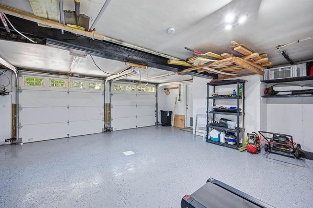 5 Pinecrest Circle, Bedford, NH 03110