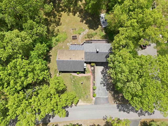 5 Pinecrest Circle, Bedford, NH 03110