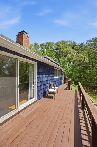5 Pinecrest Circle, Bedford, NH 03110