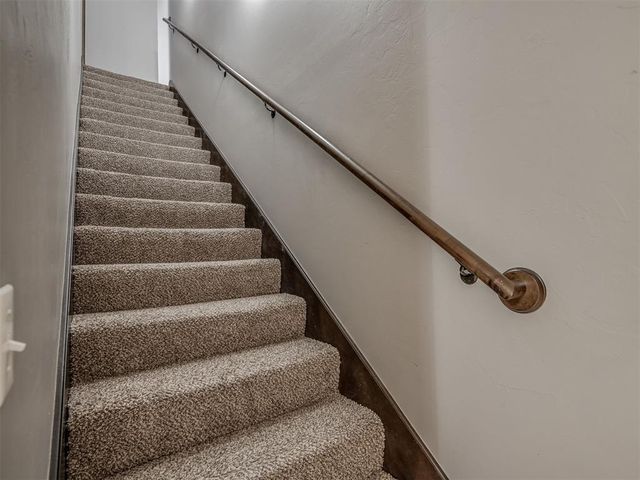 4017 Acoma Drive, Moore, OK 73160