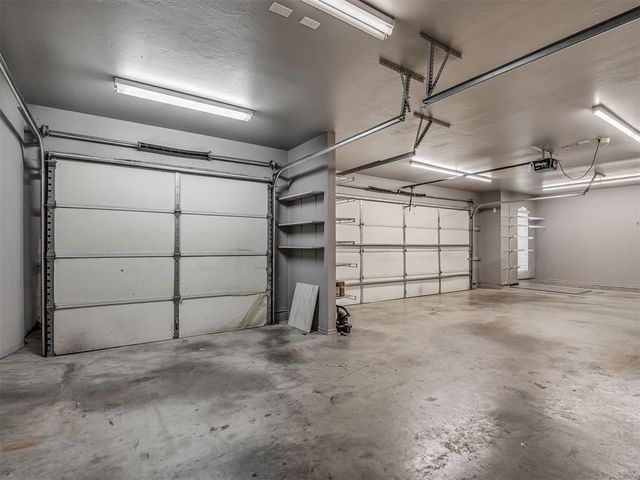 4017 Acoma Drive, Moore, OK 73160