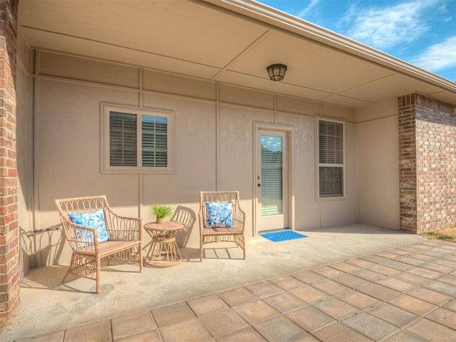 4017 Acoma Drive, Moore, OK 73160