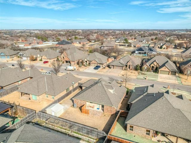 4017 Acoma Drive, Moore, OK 73160