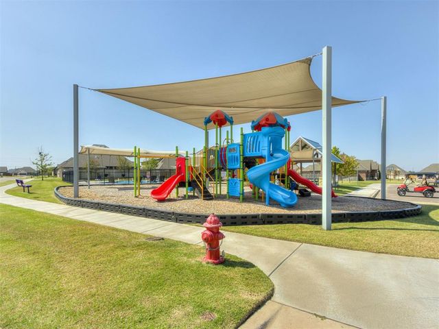 4017 Acoma Drive, Moore, OK 73160