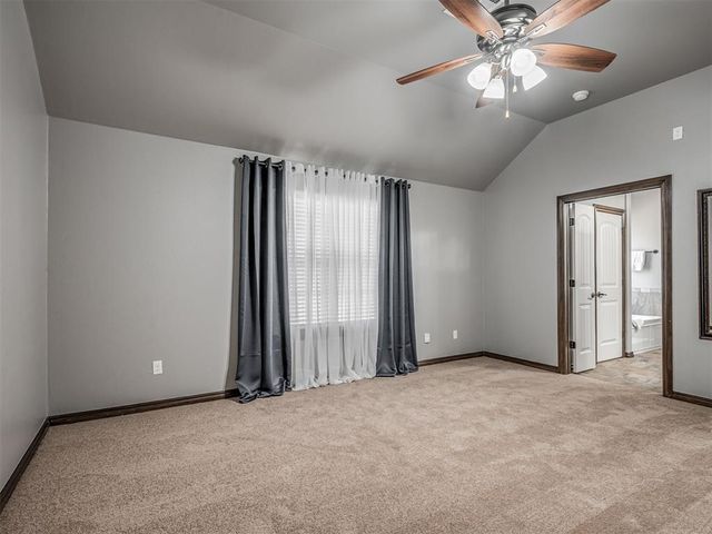 4017 Acoma Drive, Moore, OK 73160