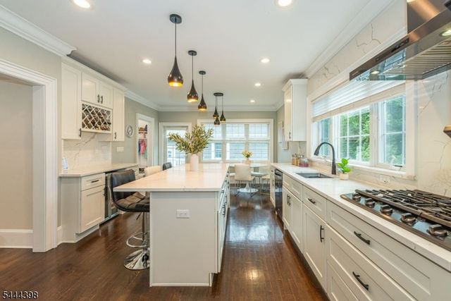 202 Watchung Ave, Montclair Twp., NJ 07043
