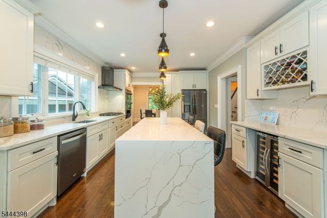 202 Watchung Ave, Montclair Twp., NJ 07043