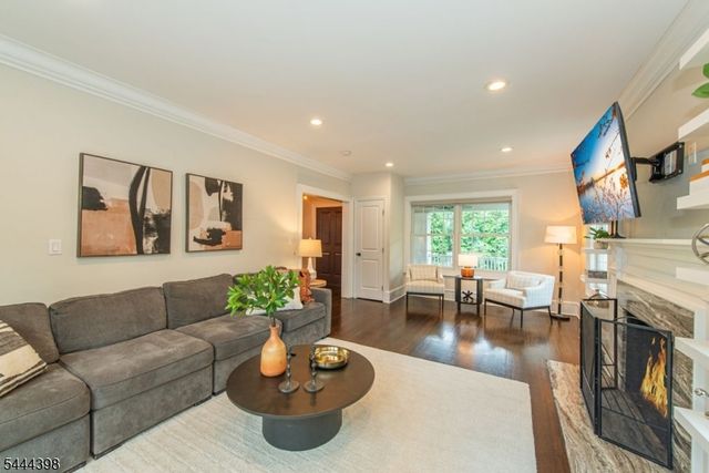 202 Watchung Ave, Montclair Twp., NJ 07043