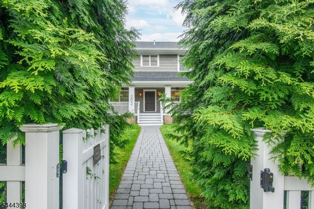 202 Watchung Ave, Montclair Twp., NJ 07043