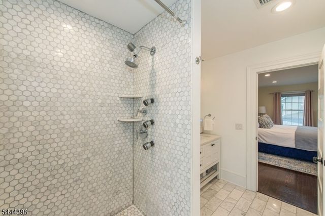 202 Watchung Ave, Montclair Twp., NJ 07043