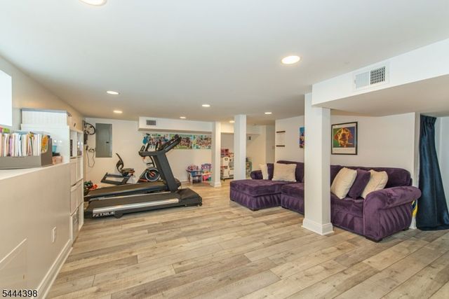 202 Watchung Ave, Montclair Twp., NJ 07043