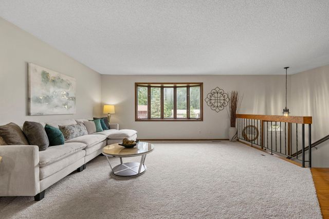 17160 Hershey Court, Lakeville, MN 55044