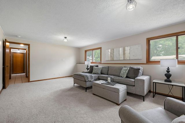 17160 Hershey Court, Lakeville, MN 55044