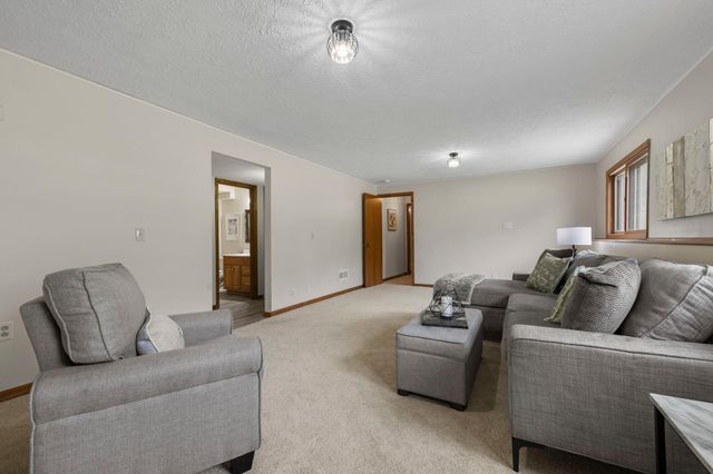 17160 Hershey Court, Lakeville, MN 55044