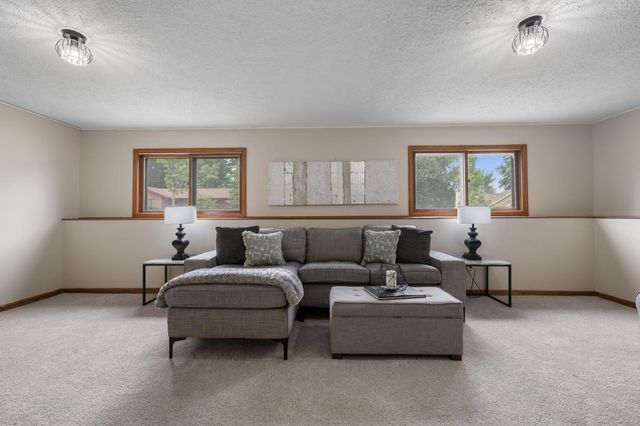 17160 Hershey Court, Lakeville, MN 55044