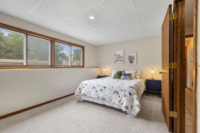 17160 Hershey Court, Lakeville, MN 55044