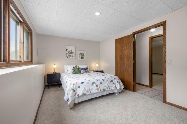 17160 Hershey Court, Lakeville, MN 55044