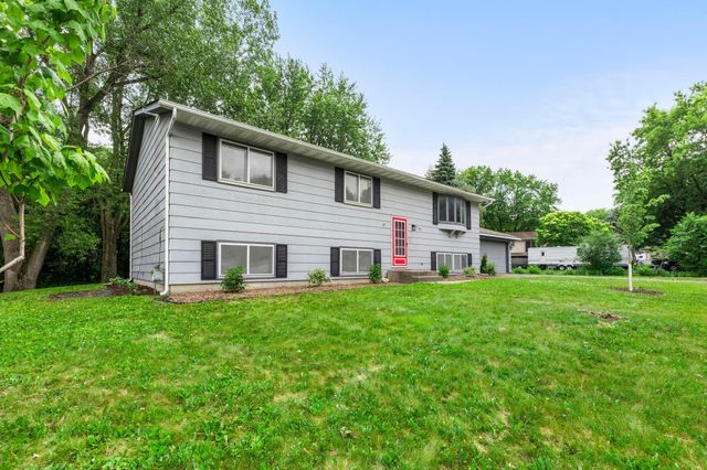 17160 Hershey Court, Lakeville, MN 55044