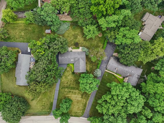 205 Sherwood Road, Elgin, IL 60120