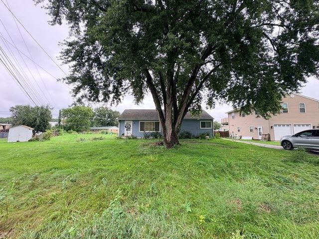 3804 15th Street C, Moline, IL 61265