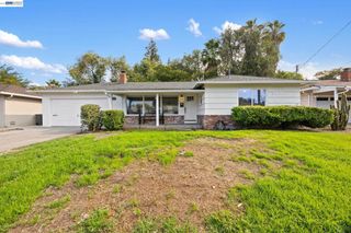 2136 Holbrook Drive, Concord, CA 94519