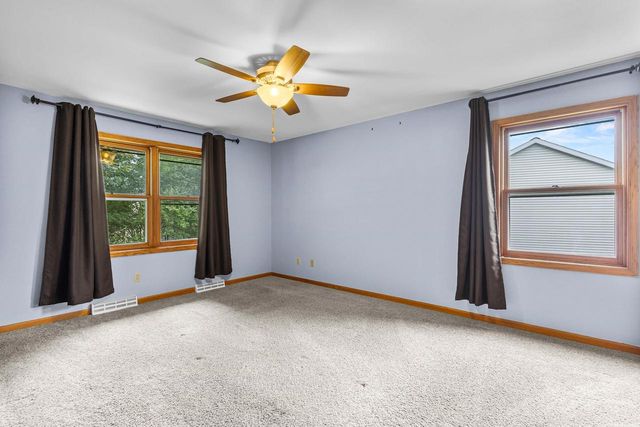 5410 Chestnut Lane, Mcfarland, WI 53558