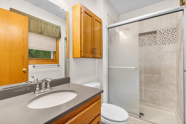 5410 Chestnut Lane, Mcfarland, WI 53558