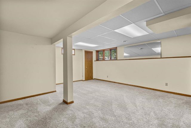 5410 Chestnut Lane, Mcfarland, WI 53558
