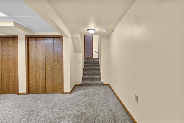 5410 Chestnut Lane, Mcfarland, WI 53558
