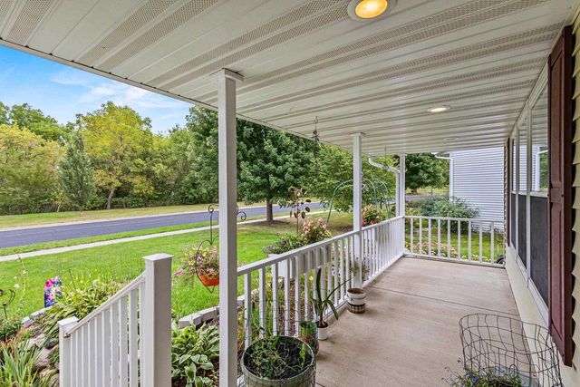 5410 Chestnut Lane, Mcfarland, WI 53558