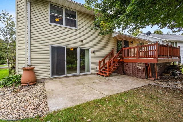 5410 Chestnut Lane, Mcfarland, WI 53558