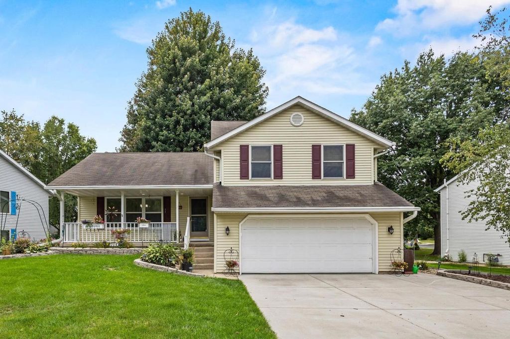 5410 Chestnut Lane, Mcfarland, WI 53558