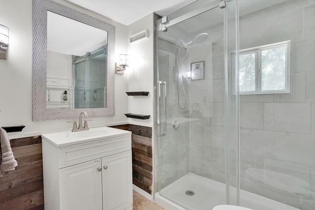 67 Fieldston St, Springfield, MA 01119