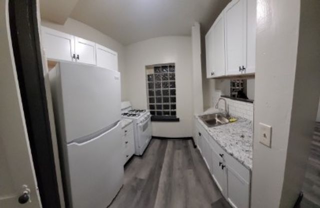 1964 Perrysville Ave 1964, Perry Hilltop, PA 15214