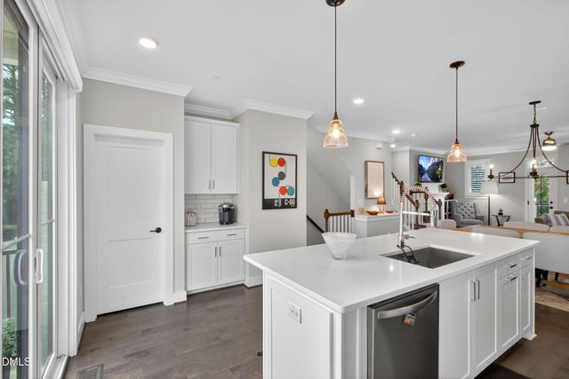 1610 Draper View Loop Unit 102, Raleigh, NC 27608