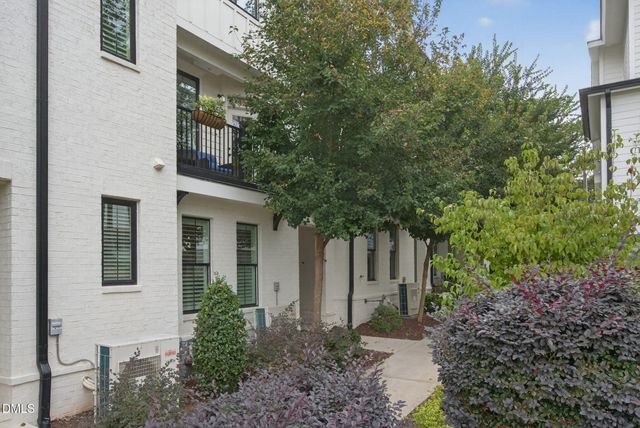 1610 Draper View Loop Unit 102, Raleigh, NC 27608