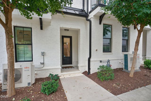 1610 Draper View Loop Unit 102, Raleigh, NC 27608