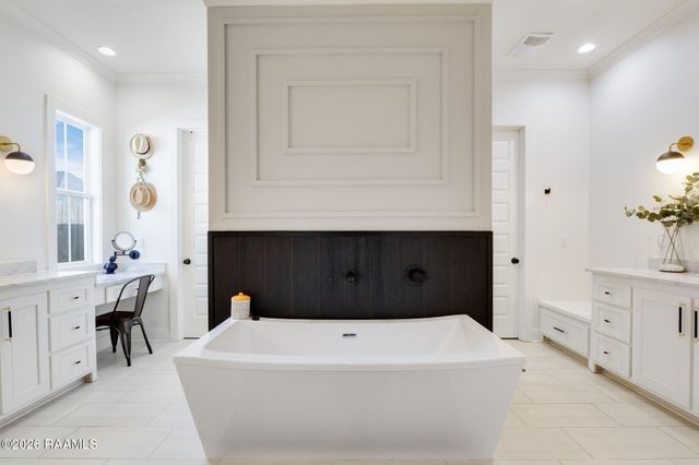 202 Amsterdam Avenue, Youngsville, LA 70592