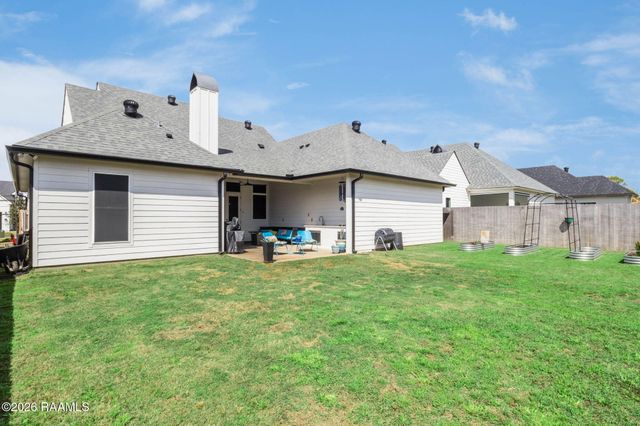 202 Amsterdam Avenue, Youngsville, LA 70592